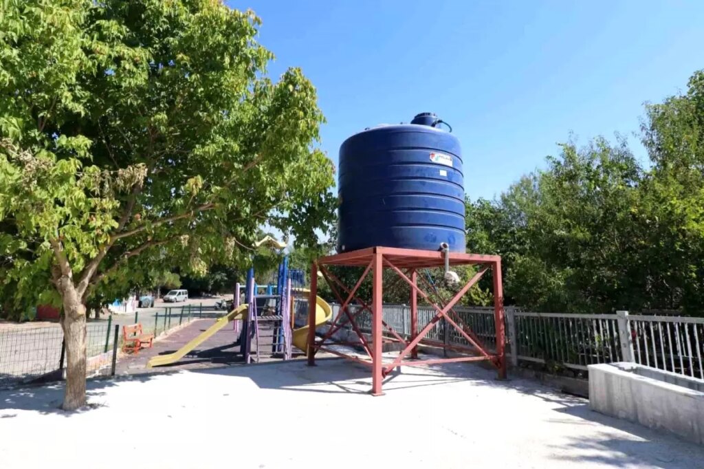 ekipler turgutlunun dort bir yaninda calisiyor 4XpW7vUY