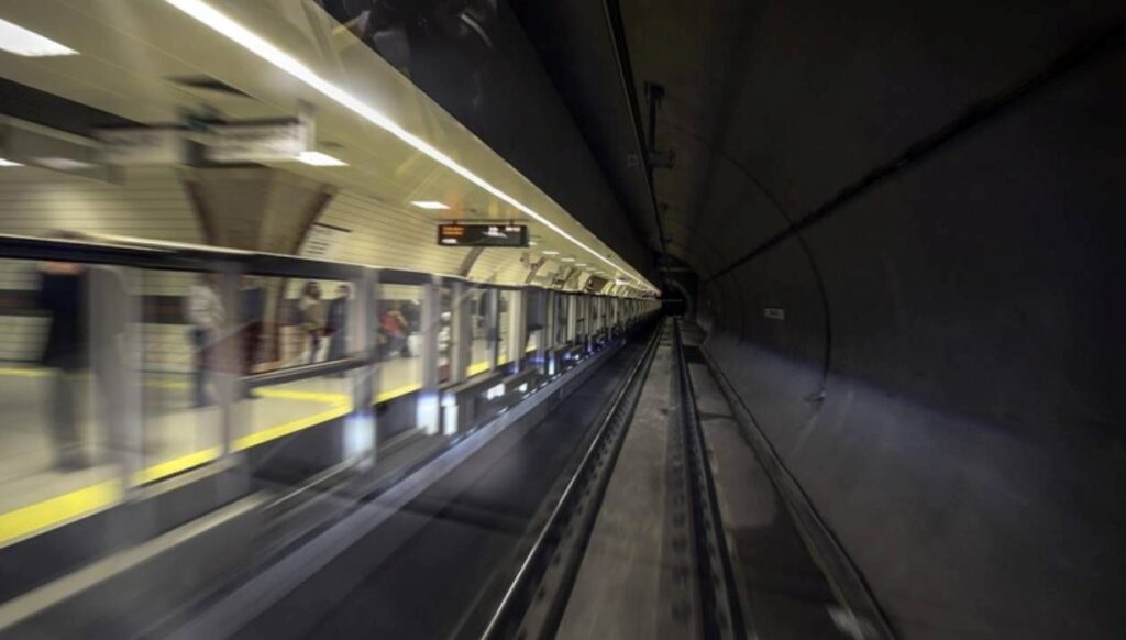 istanbulda m3 metro hattinda ariza yogunluk olustu zL4BV3yg
