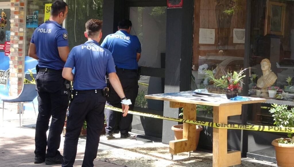 kotu koku gercegi ortaya cikardi antalyada is yerinde olu bulundu jcJrzmg1