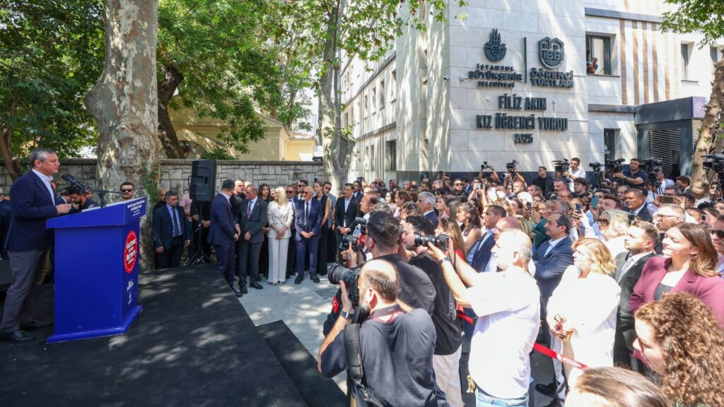 ozgur ozel acikladi imamoglu yeni acilan kiz yurduna filiz akinin ismini verdi 9qXWcix7