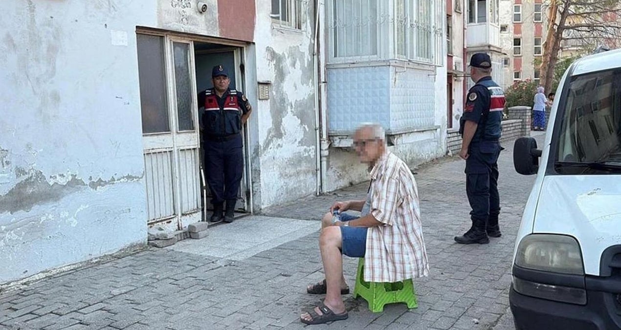 beypazarinda durdurulan aractan silah ve mermi cikti Tf5dOvQm