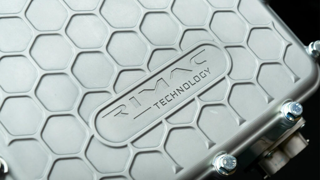 elektrikli otomobil devinden elektrikli araclar icin yeni batarya cozumu OzceC2wX