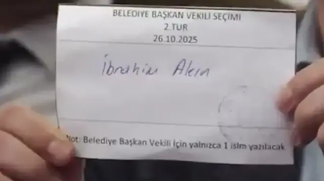Bayrampaşa seçimlerinde CHP’liler pusulada ‘İbrahim Alein yazıyor’ dedi meclis başkanı ‘geçerli’ oyu iptal etti