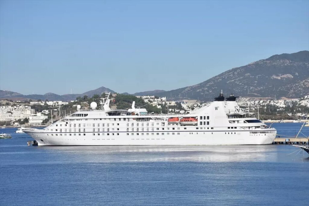 bodruma star legend kruvaziyeri ile 277 turist geldi rgW1N2ge