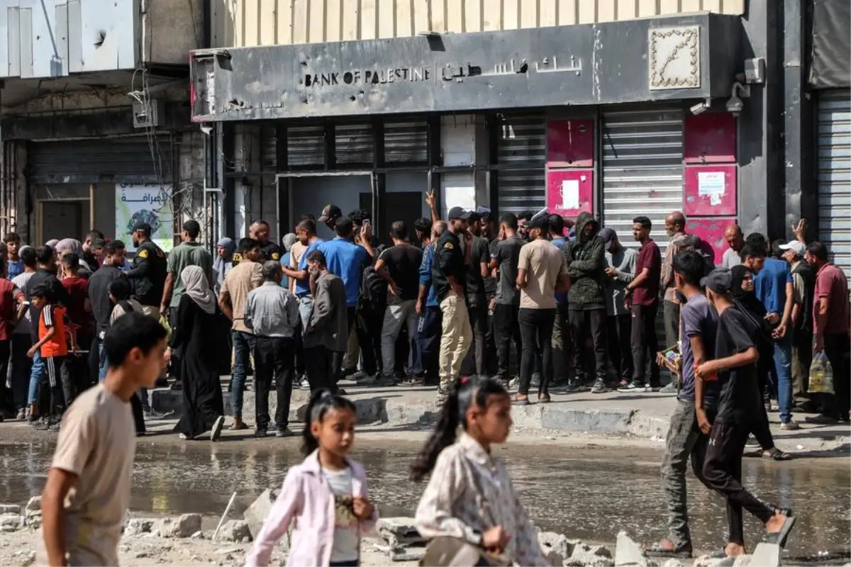 gazze bankalari yeniden acildi nakit yok zmhwEUn6.jpg