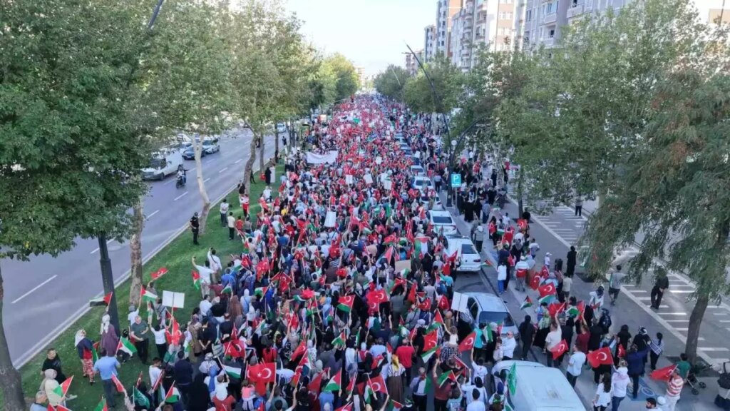 kahramanmarasta filistine destek yuruyusu duzenlendi fAddebDA