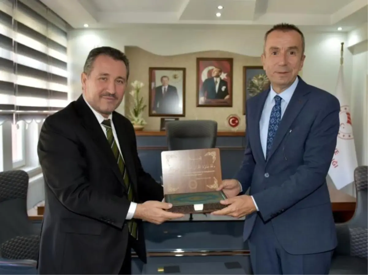 muftu dilekten tarim muduru ayvalika ziyaret UhFZdsJz