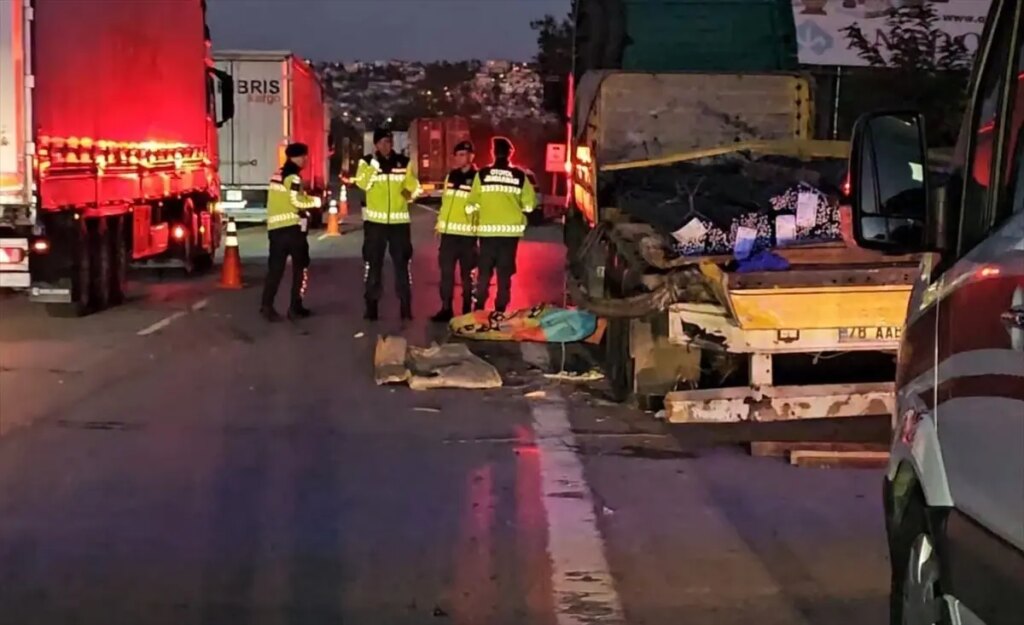 patlayan lastik can aldi umRwOMp3.jpg