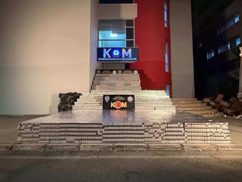 adanada 105 bin paket kacak sigara ele ge gecirildi 51qNdGSu.jpg
