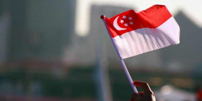 singapurda dolandiricilara kirbac cezasi ongoren yasa kabul edildi N29Sbv4H.png