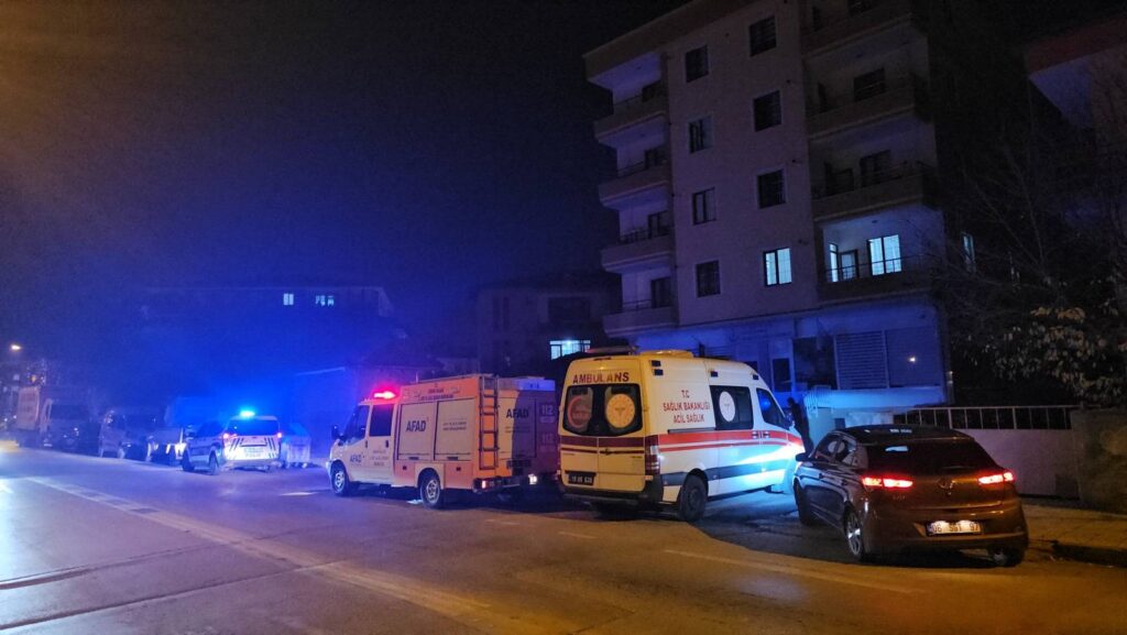 Apartmanda yapılan ilaçlama sonrası 8 kişi hastaneye kaldırıldı!