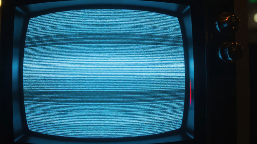 Siz TV izlerken, aslında beyninize "elektromanyetik dalgalar" mı gönderiyorlar?