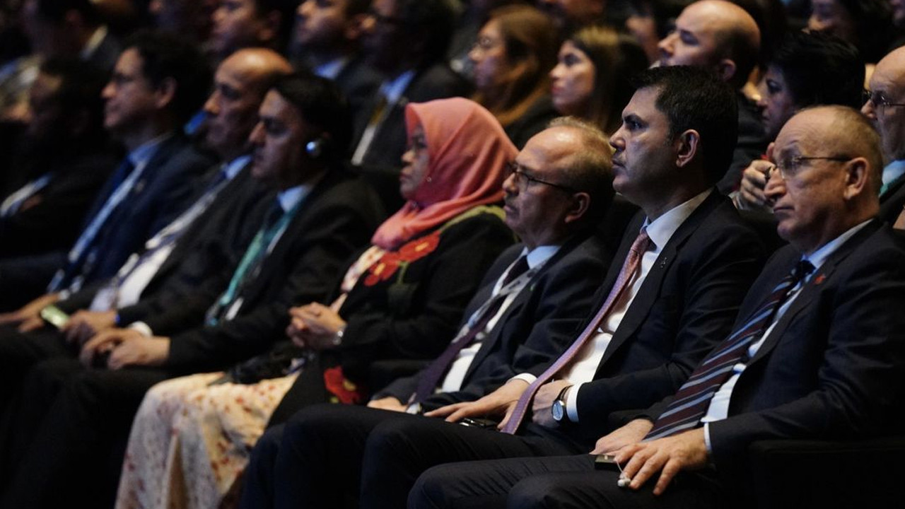 Bakan Murat Kurum, Bakü’de Dünya Şehircilik Forumu’na Katıldı